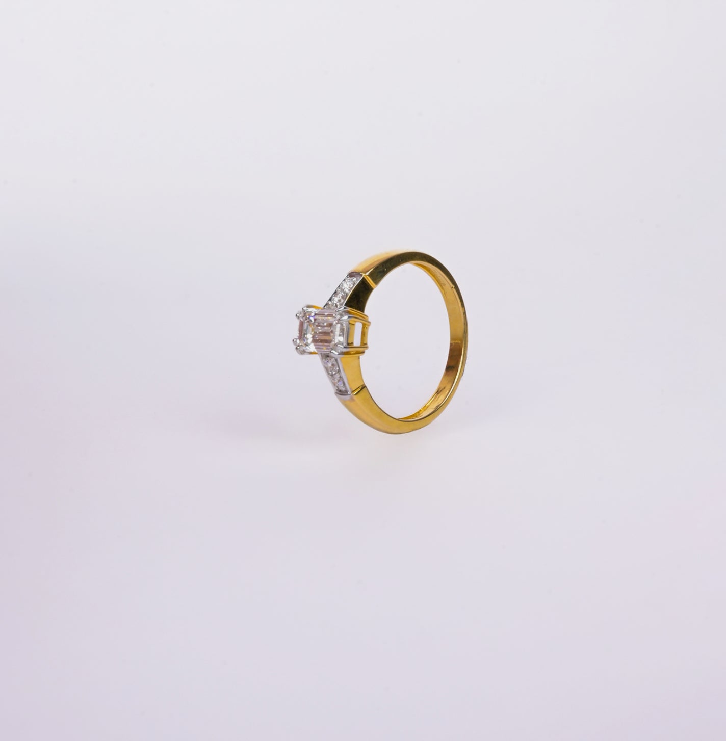 White Solitire Diamond Ring