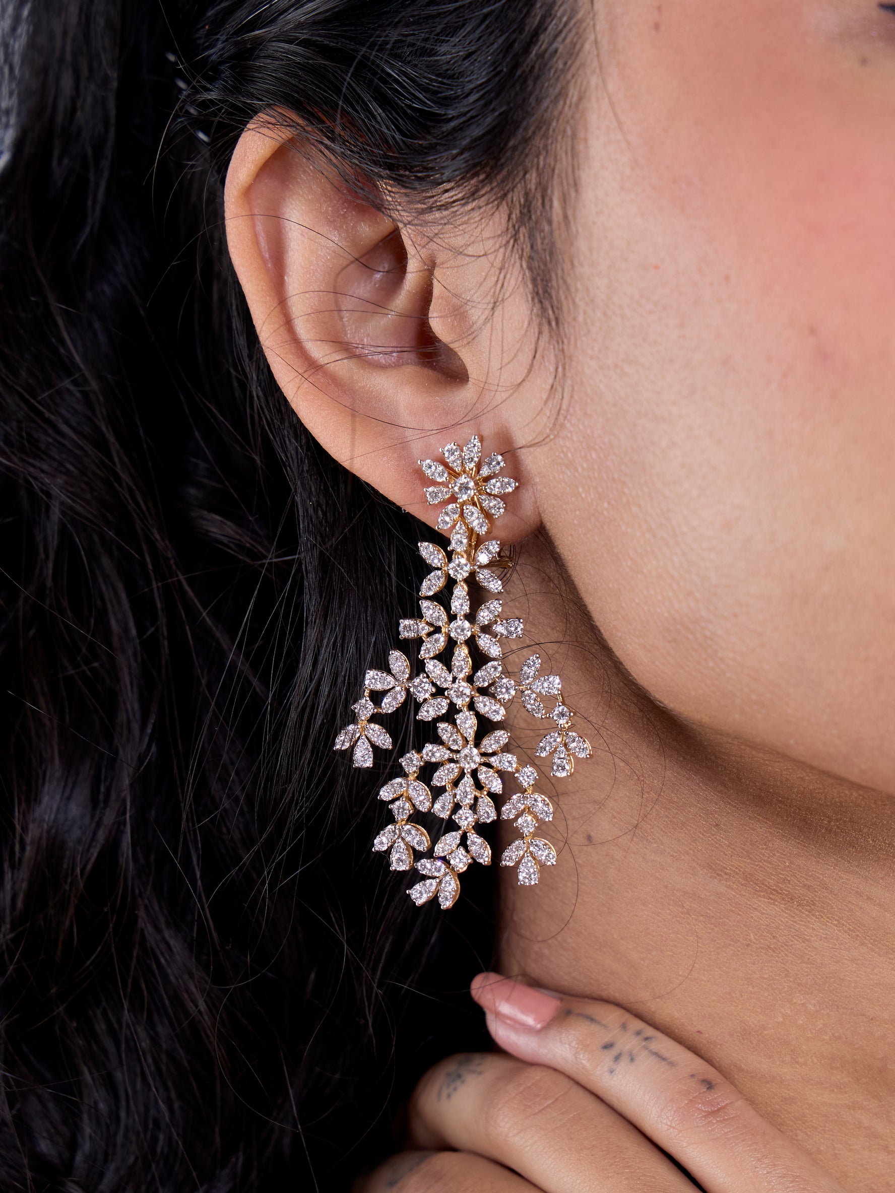 Cocktail Elegant Chadeliers